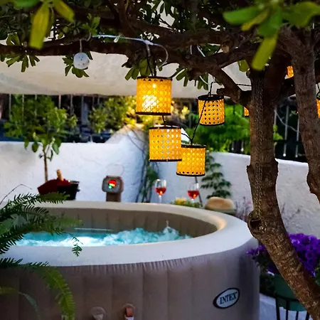 Sea View Gem Steps To Zia Square Hot Tub * Lagoudi Zia